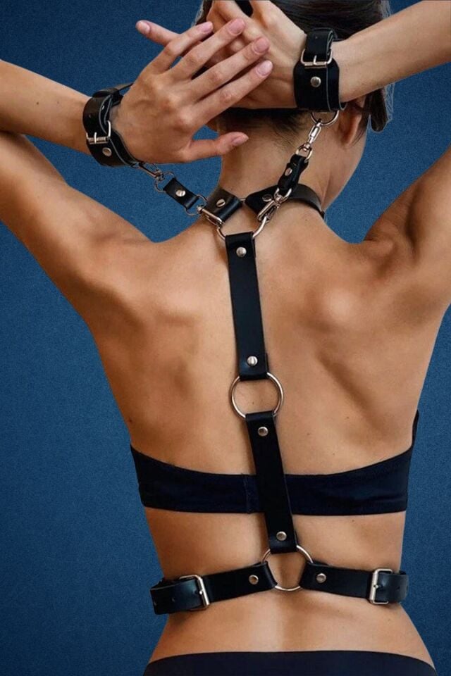 Boyundan Sırttan Ayarlı Kelepçeli Fantazi Harness