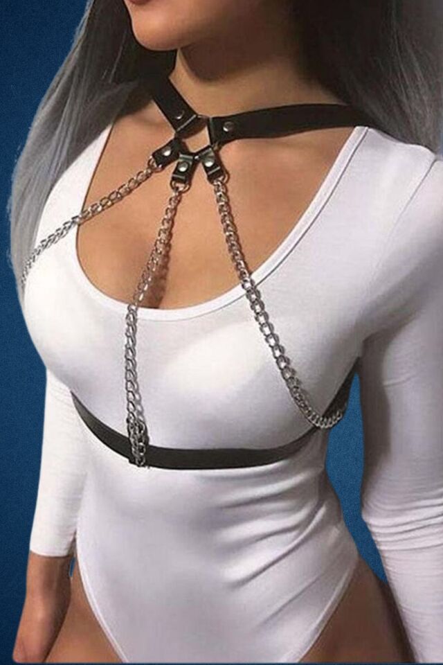 Zincir Detaylı Vücut Aksesuarı