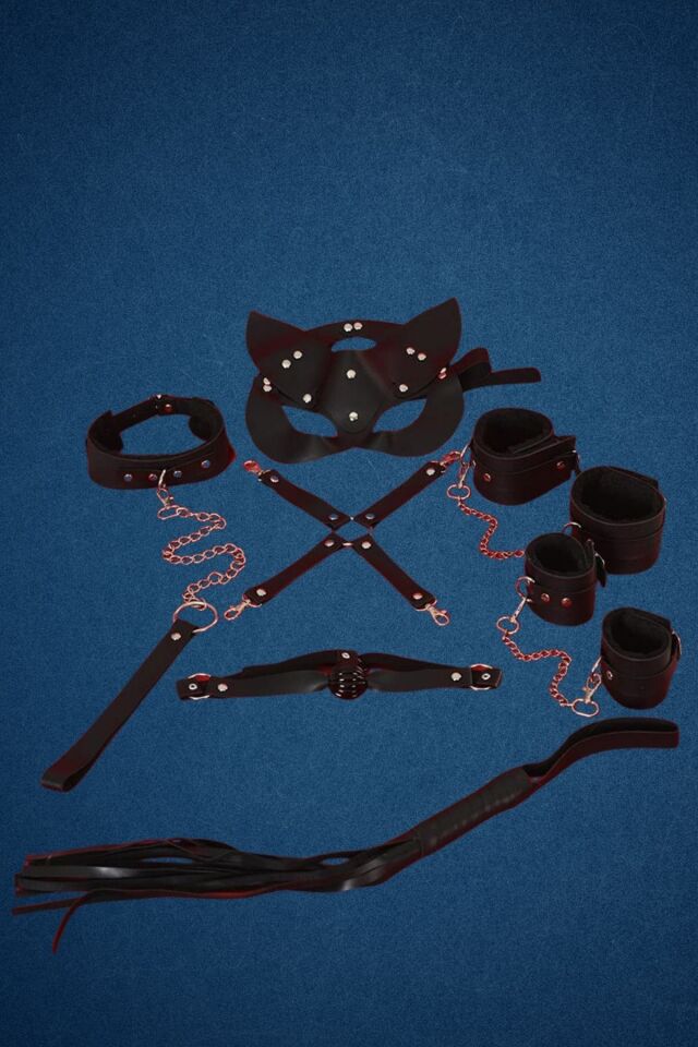 Harnes 7'Li Fantezi Kelepçe Kırbaç Tasma Aksesuar Seti