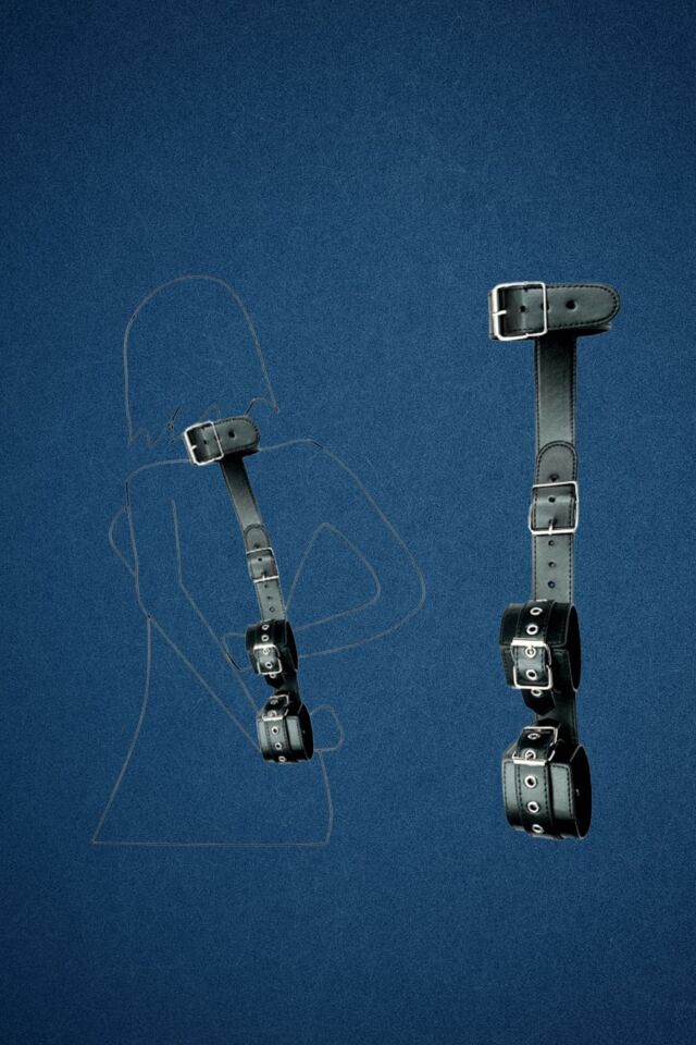 Boyundan Tasmalı, Sırttan İki El Kelepçeli Fantezi Harness Deri